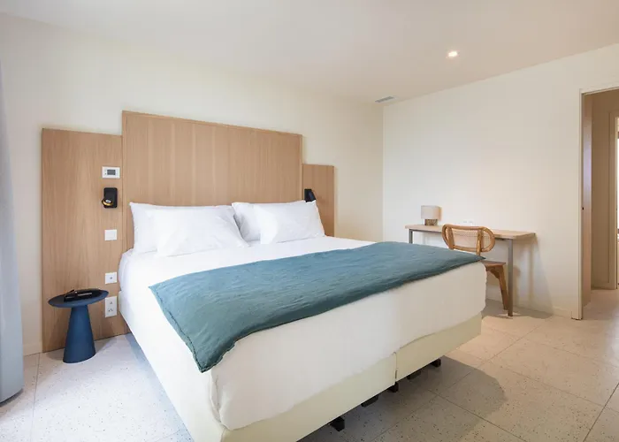 La Готель Біарріц