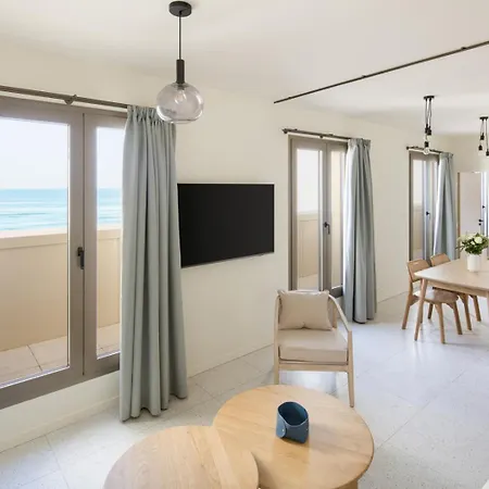 Hotel La 4*