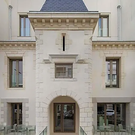 La Hotel 4*