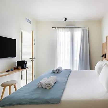 La Hotel